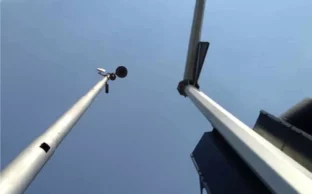 نصب دوربین روی دکل بلند